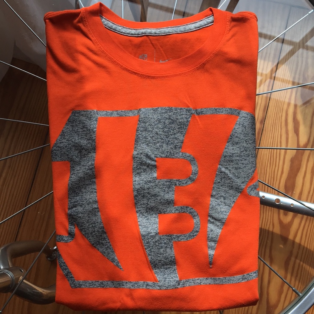 Nike tee shirt
